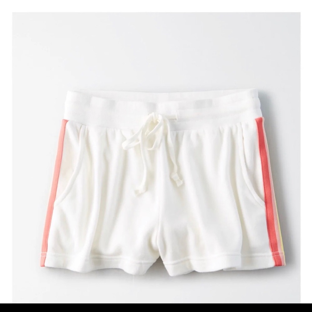 🌈American Eagle high waisted fleece shorts- NWT - Size small - soft & comfy 🌈